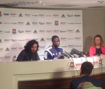Marc Joss football interpreter with Cheikhou Kouyaté